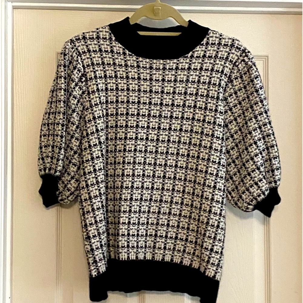 THML short sleeve top size XL